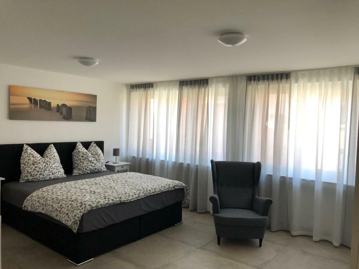 S-An Daily Room Stuttgart Zentrum Ngoại thất bức ảnh